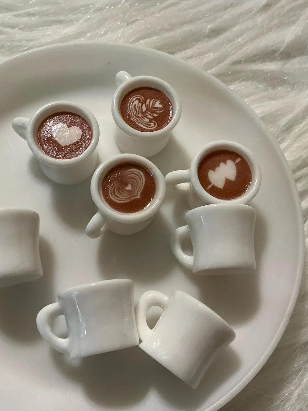 Lot of 8 mini dollhouse accessories hot chocolate, coffee, espresso, latte heart